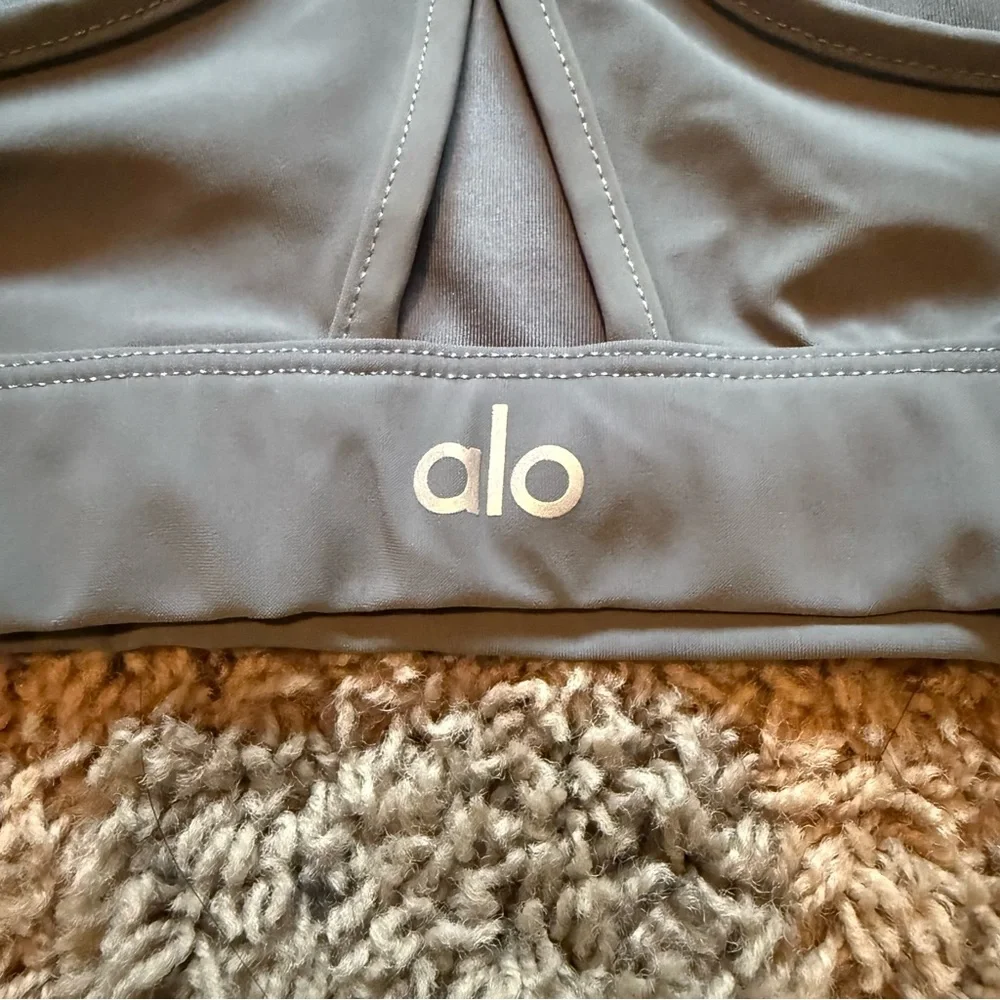 Alo Yoga Ripped Warrior Sports Bra